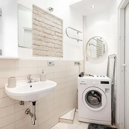 Saint Ignoto Bright 1 Bedroom Apartment